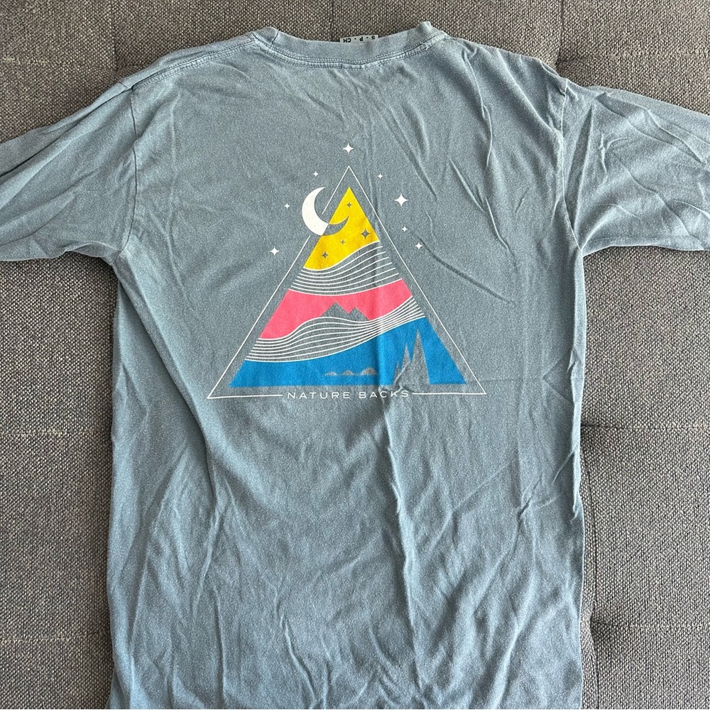 🚫SOLD🚫 Nature Backs Long Sleeve Tshirt Size Small